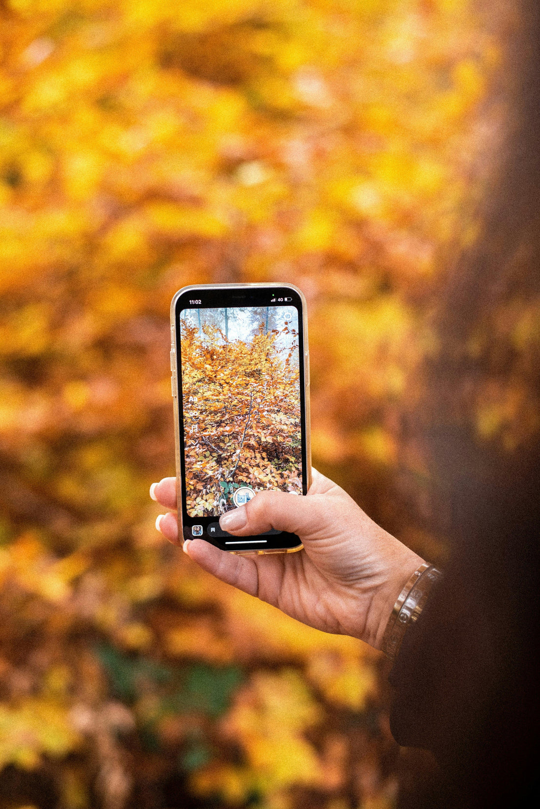 Conscious Technology Use: Protecting Mind, Body, and Planet in Summer - Esottera
